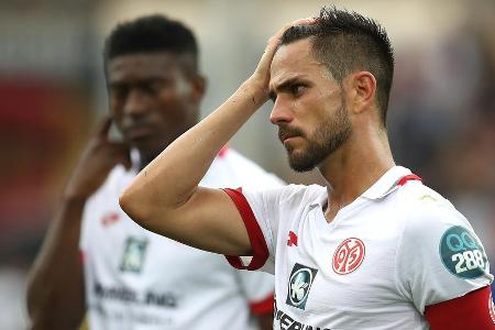 In den grauen Tagen beim FSV Mainz 05 wird dringend ein Anführer gebraucht. Latza, der das Kapitänsamt im Sommer von Niko Bu...