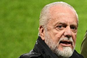 Medien: Neapel-Boss will nach "Meuterei" die Gehälter kürzen