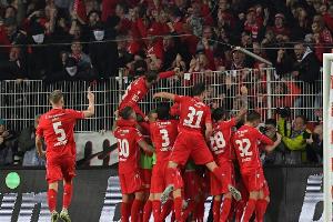Pyro-Chaoten stören schwaches Derby - Union-Sieg dank Polter