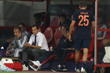 Der Saisonstart des FC Bayern verlief im besten Fall holprig. Zwar tanzen die Münchner weiterhin mit glänzender Perspektive ... Der Saisonstart des FC Bayern verlief im besten Fall holprig. Zwar tanzen die Münchner weiterhin mit glänzender Perspektive ...