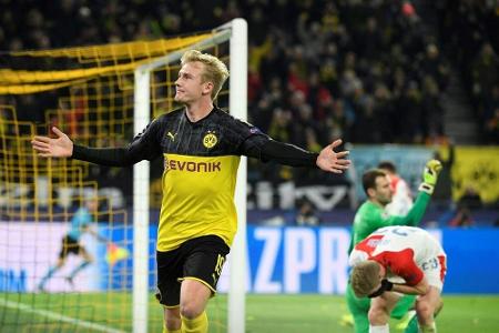 BVB jubelt über das Achtelfinale: Sieg und Barca-Schützenhilfe BVB jubelt über das Achtelfinale: Sieg und Barca-Schützenhilfe