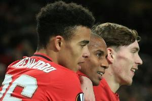 Manchester United nur mit Remis - Tottenham gewinnt