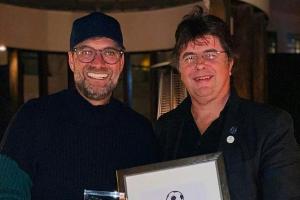 "Fußball-Botschafter"-Award an Klopp überreicht