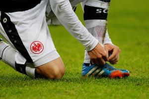Frankfurt bindet Talent Otto