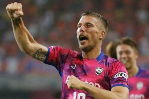 Podolski-Klub Kobe entlässt Trainer Lillo
