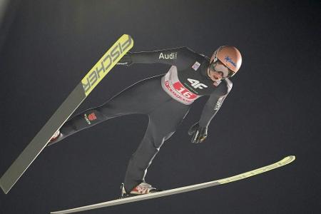 Skispringen: Geiger führt zur Halbzeit - Schmid Vierter Skispringen: Geiger führt zur Halbzeit - Schmid Vierter