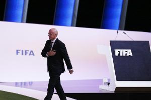 Trotz Kritik: Infantino ohne Zweifel am Videobeweis