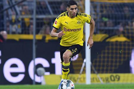 Begann auf der rechten Seite mit viel Elan und lieferte sich etliche Laufduelle mit Kurzawa. Kam zunächst aber nur selten vo...