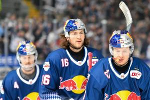 Eishockey: München patzt - Verfolger siegen