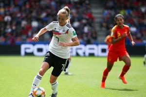 FC Bayern holt Nationalspielerin Schüller