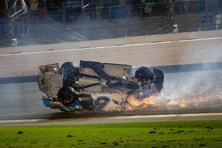 Horror-Crash beim NASCAR-Rennen in Daytona Beach