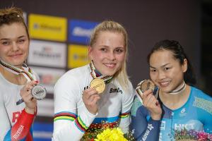 Hinze jubelt über zweites WM-Gold: "Gibt mir Rückenwind"