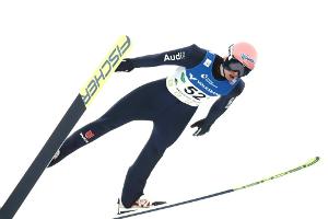 Geiger führt beim Skifliegen am Kulm