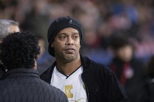 Antrag erneut abgelehnt: Ronaldinho bleibt wegen Pass-Skandal in Haft