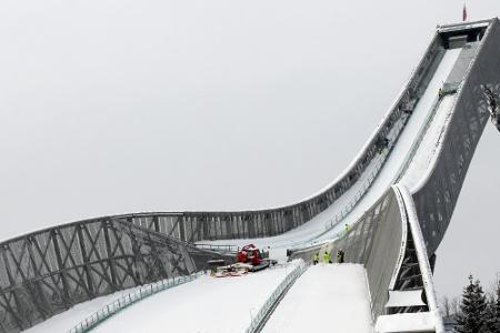 Corona-Krise: Keine Zuschauer beim Skispringen in Oslo Corona-Krise: Keine Zuschauer beim Skispringen in Oslo