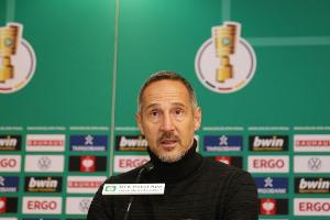 Vor Duell mit Bremen: Hütter braucht keine "Motivationsschübe von außen"