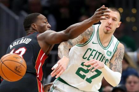 NBA: Theis überzeugt bei Celtics-Sieg - Boston in den Play-offs NBA: Theis überzeugt bei Celtics-Sieg - Boston in den Play-offs