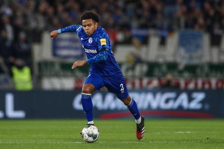 Spielte in der Offensive anfangs beherzt auf und traute sich in den direkten Duelle viel zu. Leitete wiederholt gefährliche ...