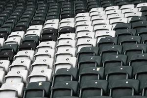 Umfrage: Fans halten Aussetzung des Spielbetriebs für richtig
