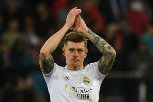 Kroos: Besser mit vollem Gehalt "links und rechts helfen"