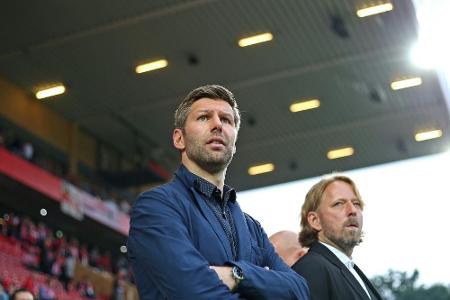 Hitzlsperger fordert klares Konzept für Geisterspiele Hitzlsperger fordert klares Konzept für Geisterspiele