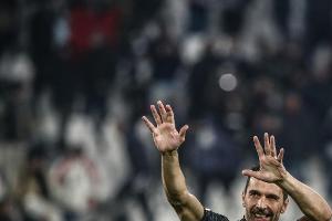 Torhüter-Legende Buffon verhandelt mit Juve über Vertragsverlängerung
