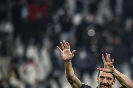 Torhüter-Legende Buffon verhandelt mit Juve über Vertragsverlängerung Torhüter-Legende Buffon verhandelt mit Juve über Vertragsverlängerung