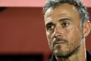Medien: Spanien-Trainer Enrique verzichtet auf ein Viertel des Gehalts