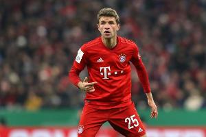 Müller imitiert Pferd: "Immer in Bewegung"
