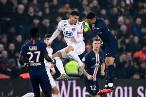 Fußball: Einigung auf Gehaltsverzicht in Frankreich