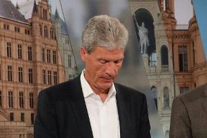 Thüringens Sportminister Holter: "Wieder die ostdeutschen Vereine, die den Kürzeren ziehen"