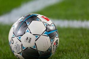 Fürth verpflichtet Stach vom VfL Wolfsburg
