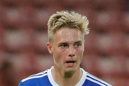 Kiel verspielt bei Wiederbeginn 2:0-Führung in Regensburg Kiel verspielt bei Wiederbeginn 2:0-Führung in Regensburg