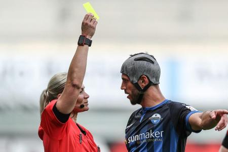 Gjasula stellt mit 16 Gelben Karten Liga-Rekord ein Gjasula stellt mit 16 Gelben Karten Liga-Rekord ein