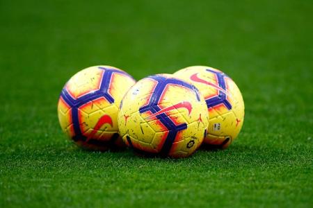 Studie erkennt rassistische Voreingenommenheit bei Fußballkommentatoren Studie erkennt rassistische Voreingenommenheit bei Fußballkommentatoren