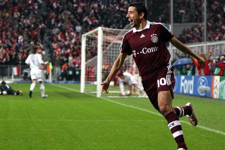 Lediglich 10,12 Sekunden benötigt Roy Makaay, um den deutschen Rekordmeister im Achtelfinal-Rückspiel der Saison 2006/2007 g...