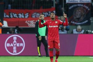 Bayer-Ass Bailey blendet Rassismus aus