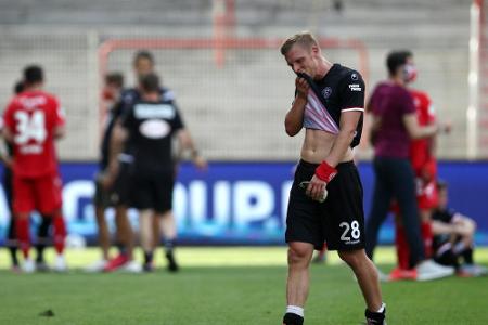 Ängstliche Düsseldorfer steigen direkt ab - Werder in der Relegation Ängstliche Düsseldorfer steigen direkt ab - Werder in der Relegation