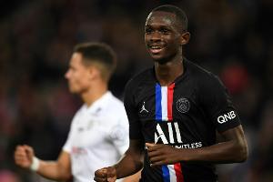Medien: FC Bayern verpflichtet Talent Kouassi von PSG