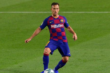 Arthur fehlt beim Barca-Training - Klub erwägt Strafe Arthur fehlt beim Barca-Training - Klub erwägt Strafe