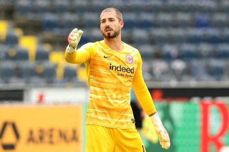 Eintracht-Torwart Trapp widerspricht Transfergerüchten: Eintracht-Torwart Trapp widerspricht Transfergerüchten: