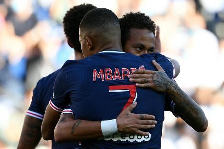 Frankreich: Liga erlaubt fünf Auswechslungen Frankreich: Liga erlaubt fünf Auswechslungen