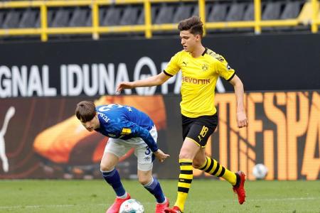 Wechsel zu OM? Balerdi darf BVB verlassen Wechsel zu OM? Balerdi darf BVB verlassen