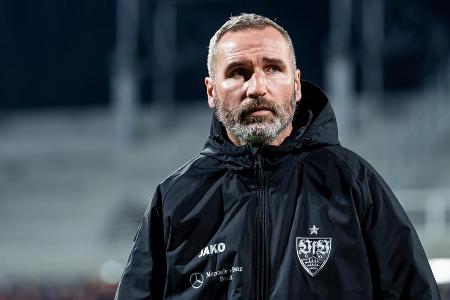 Nach nur drei Siegen aus den vergangenen zehn Zweitliga-Spielen hat der VfB Stuttgart die Reißleine gezogen und Tim Walter v...