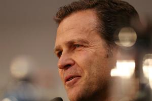 Belastungsdebatte: Bierhoff pocht auf DFB-Rechte