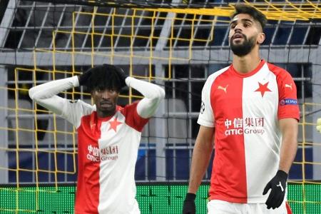 Tschechien bricht Fußball-Saison wegen Coronafall ab - keine Absteiger Tschechien bricht Fußball-Saison wegen Coronafall ab - keine Absteiger