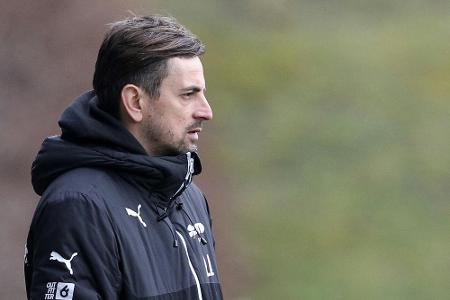 Eintracht verlängert vorzeitig mit Frauen-Trainer Arnautis Eintracht verlängert vorzeitig mit Frauen-Trainer Arnautis