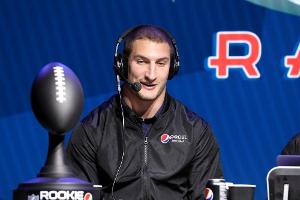 Bosa unterschreibt Rekordvertrag bei Chargers