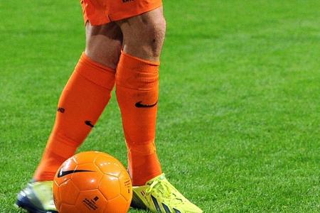 Pilotprojekt in den Niederlanden: 19 Jahre alte Fußballerin spielt im Männerteam