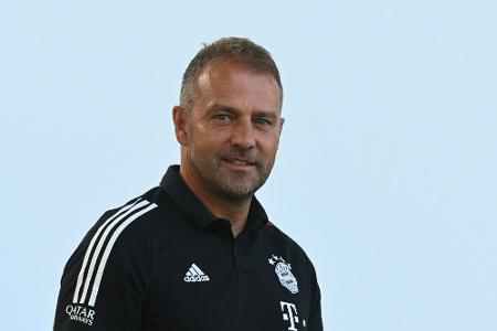 FC Bayern: Davies und Coman vor Barca-Spiel fit - Flick FC Bayern: Davies und Coman vor Barca-Spiel fit - Flick